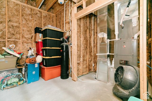 615 N 750 E, Hyde Park, UT 84318