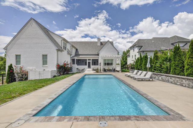 162 Hamilton Springs Blvd, Lebanon, TN 37087