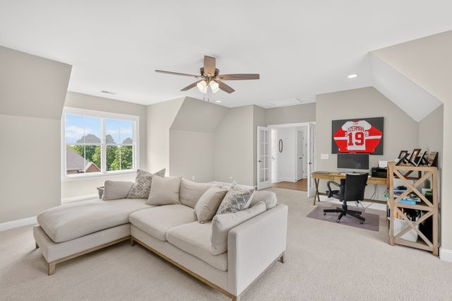 162 Hamilton Springs Blvd, Lebanon, TN 37087