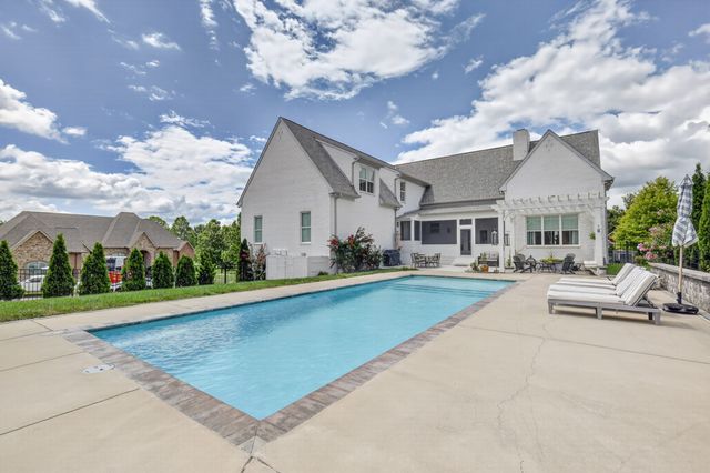 162 Hamilton Springs Blvd, Lebanon, TN 37087