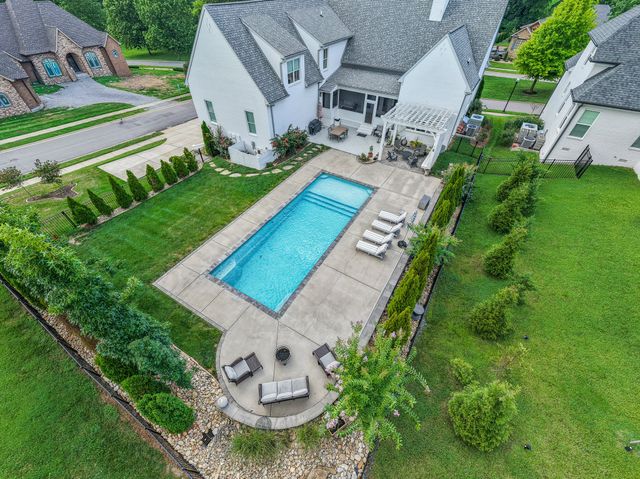 162 Hamilton Springs Blvd, Lebanon, TN 37087