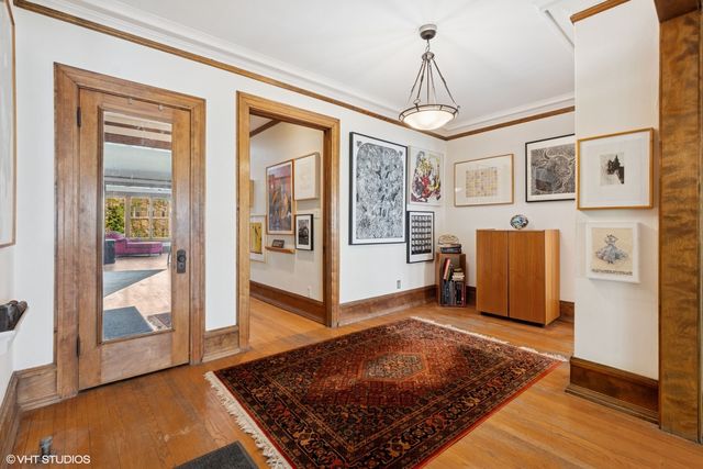 5863 N Kenmore Avenue 2, Chicago, IL 60660