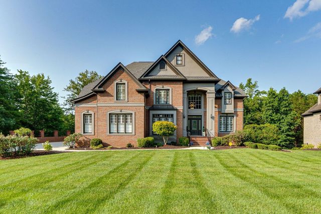 4 Saint Ives Way, Signal Mountain, TN 37377
