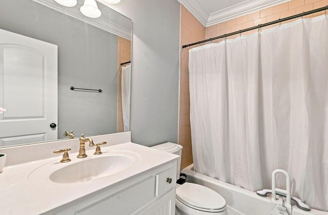 4 Saint Ives Way, Signal Mountain, TN 37377