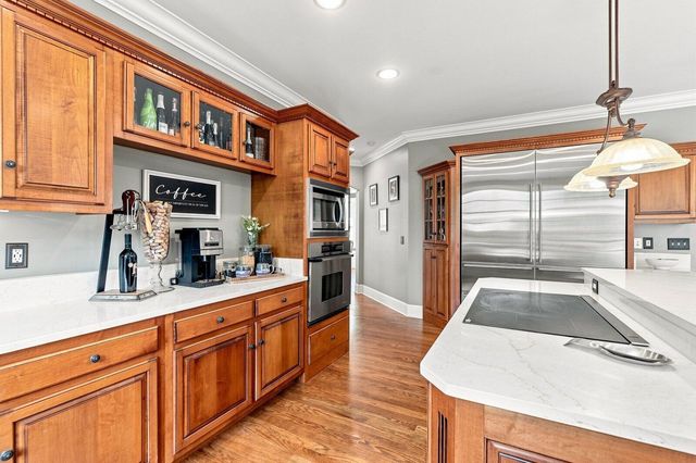 4 Saint Ives Way, Signal Mountain, TN 37377