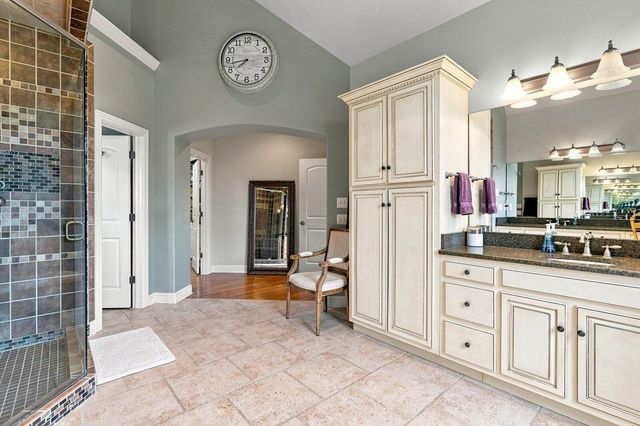 4 Saint Ives Way, Signal Mountain, TN 37377