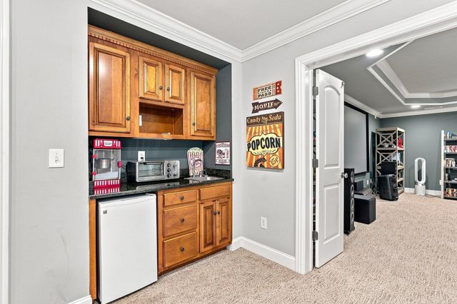 4 Saint Ives Way, Signal Mountain, TN 37377