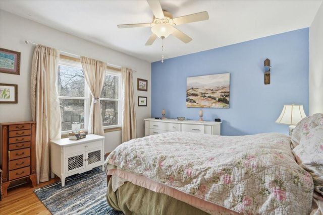 3029 Fairview Avenue N, Roseville, MN 55113