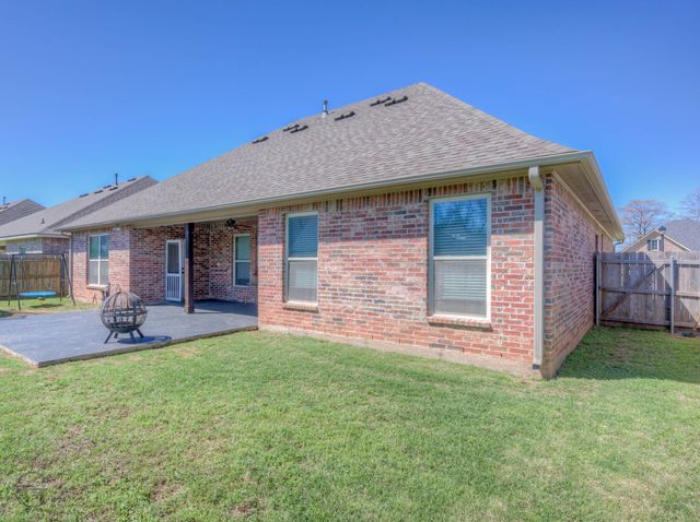 320 Coppice Place, Bossier City, LA 71111