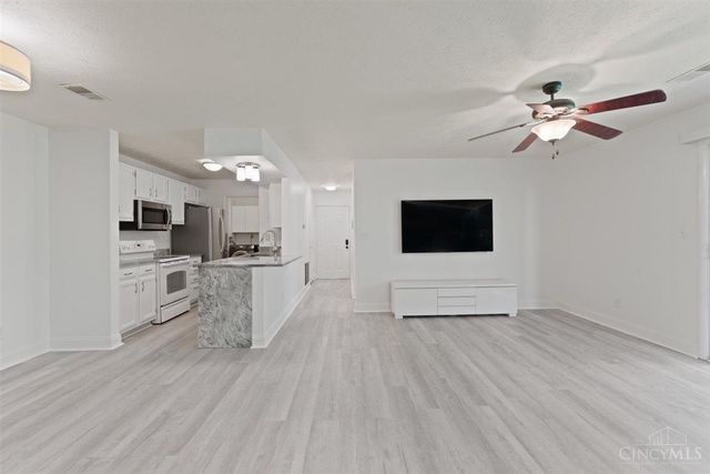 8839 Eagleview Drive, West Chester, OH 45069