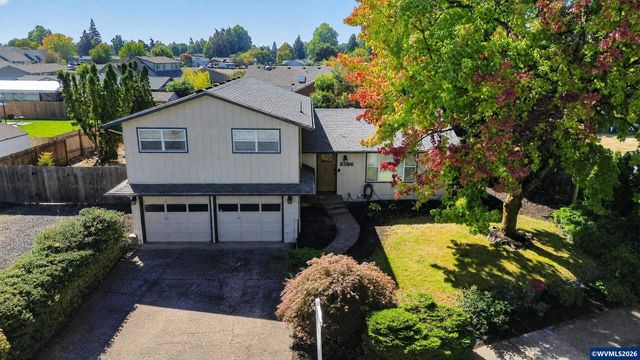 2396 20th Av SE, Albany, OR 97322