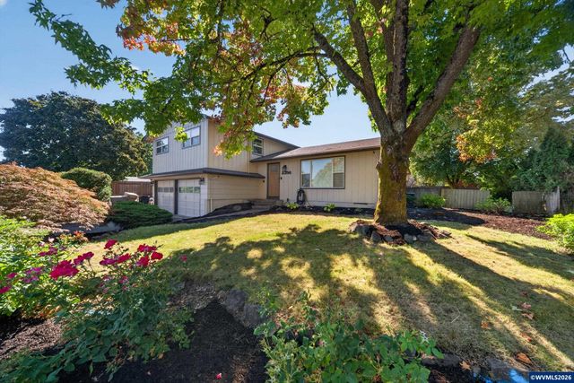 2396 20th Av SE, Albany, OR 97322