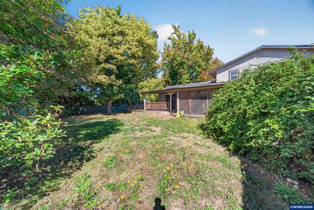 2396 20th Av SE, Albany, OR 97322