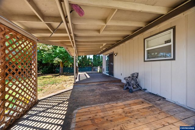 2396 20th Av SE, Albany, OR 97322