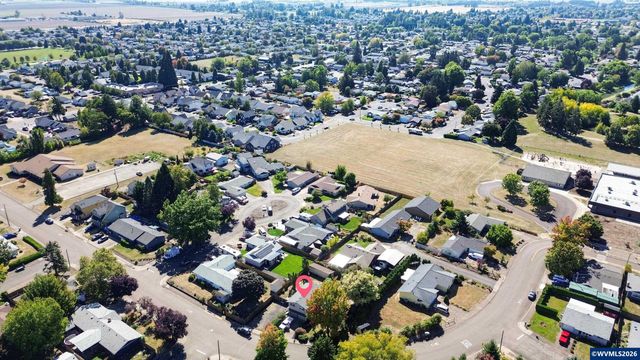 2396 20th Av SE, Albany, OR 97322