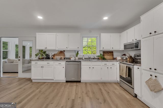 25 Eastwood Drive, Newnan, GA 30265
