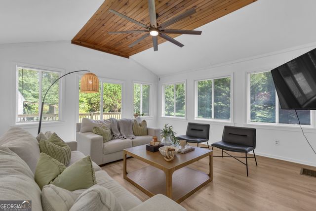 25 Eastwood Drive, Newnan, GA 30265