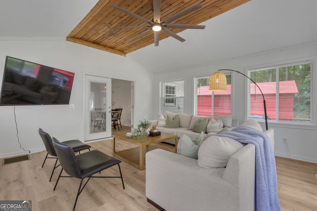 25 Eastwood Drive, Newnan, GA 30265