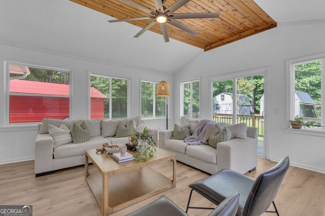 25 Eastwood Drive, Newnan, GA 30265
