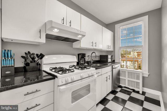 323 MARYLAND AVE NE, Washington, DC 20002