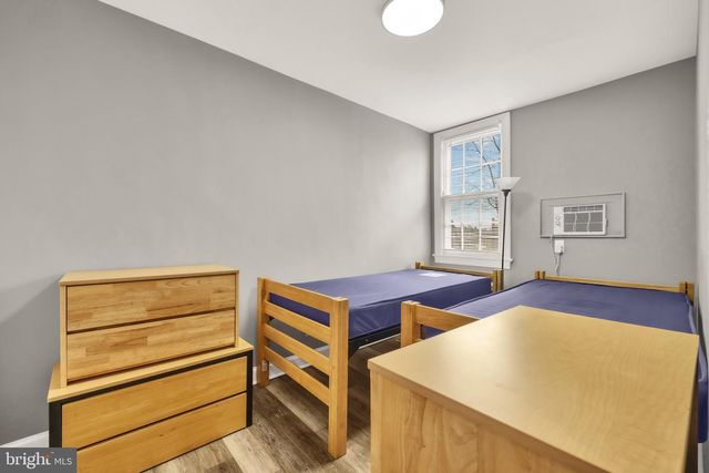 323 MARYLAND AVE NE, Washington, DC 20002