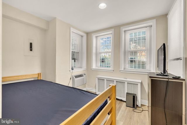 323 MARYLAND AVE NE, Washington, DC 20002