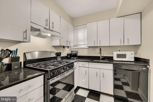 323 MARYLAND AVE NE, Washington, DC 20002