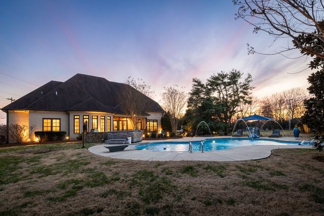 400 Ernest Rice Ln, Franklin, TN 37069