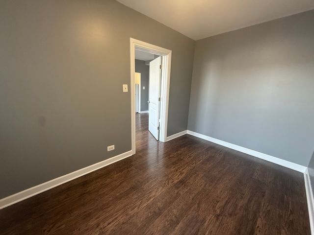 3420 W Irving Park Avenue 28, Chicago, IL 60618