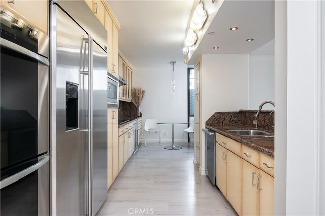 343 E Pioneer Drive 802, Glendale, CA 91203
