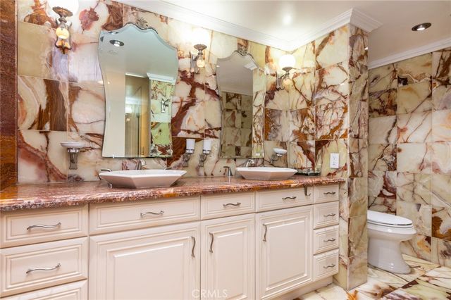 343 E Pioneer Drive 802, Glendale, CA 91203