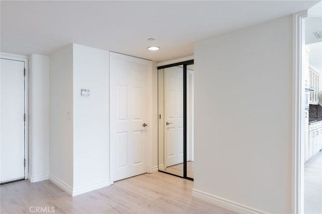 343 E Pioneer Drive 802, Glendale, CA 91203