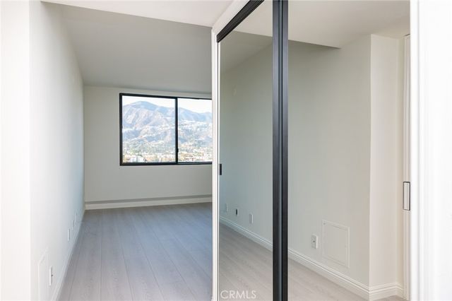 343 E Pioneer Drive 802, Glendale, CA 91203