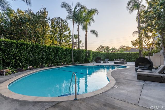 343 E Pioneer Drive 802, Glendale, CA 91203