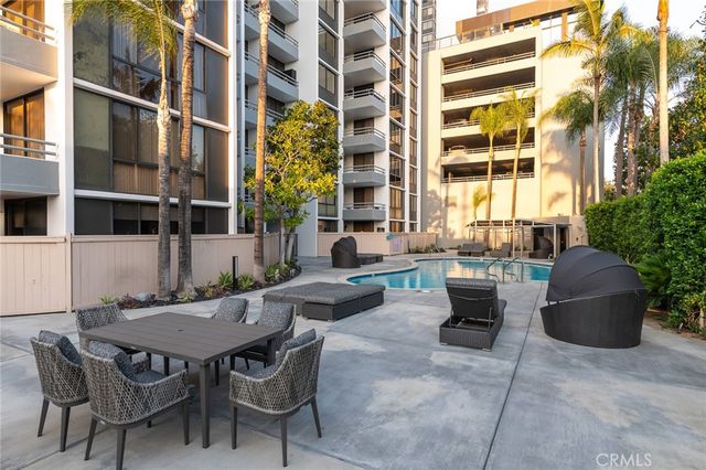 343 E Pioneer Drive 802, Glendale, CA 91203
