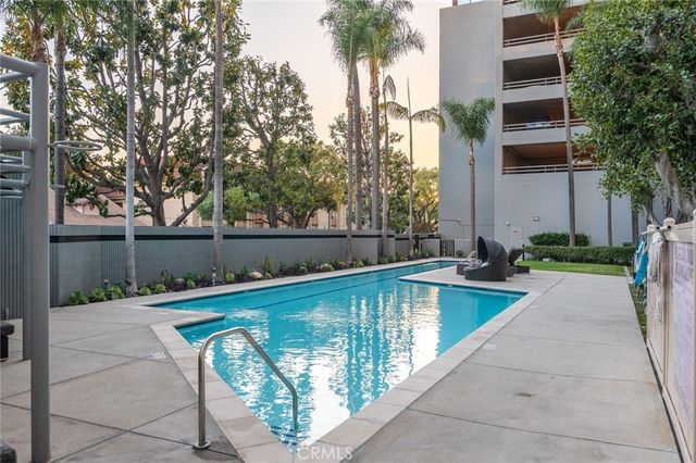 343 E Pioneer Drive 802, Glendale, CA 91203