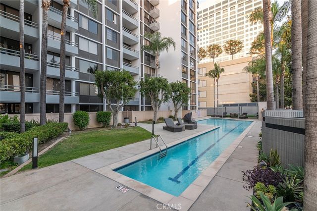 343 E Pioneer Drive 802, Glendale, CA 91203