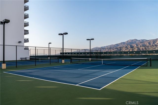 343 E Pioneer Drive 802, Glendale, CA 91203