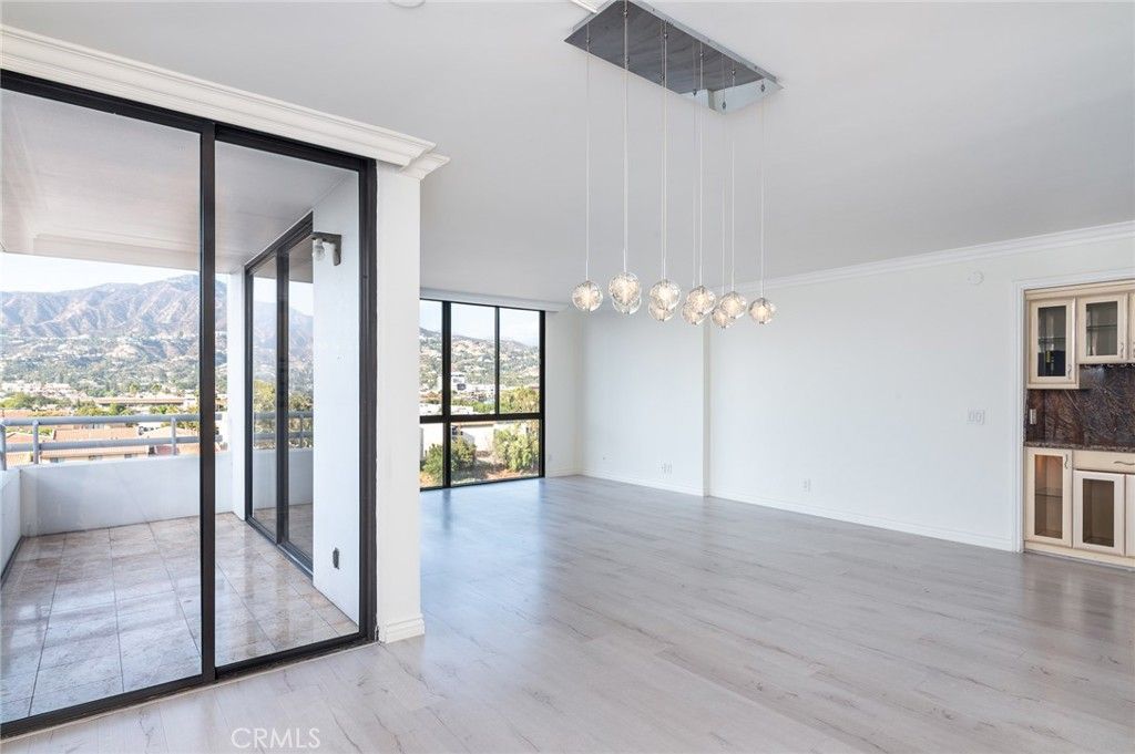 343 E Pioneer Drive 802, Glendale, CA 91203 — photo 4