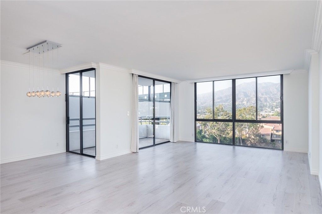 343 E Pioneer Drive 802, Glendale, CA 91203 — photo 5