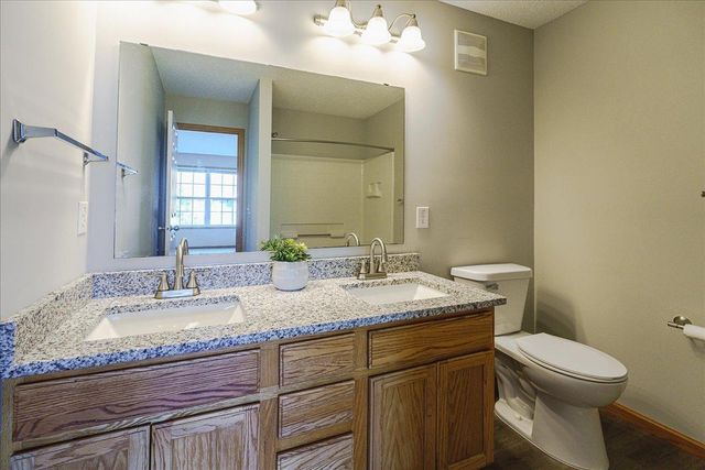 17608 68th Place N, Maple Grove, MN 55311