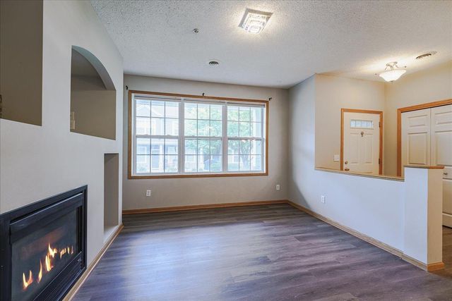 17608 68th Place N, Maple Grove, MN 55311