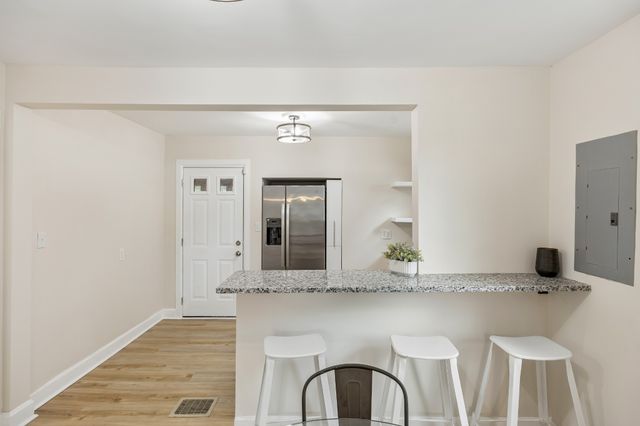 3706 Burrus St, Nashville, TN 37216