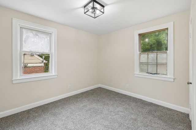 3706 Burrus St, Nashville, TN 37216