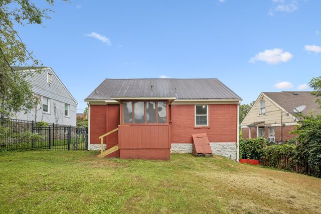 3706 Burrus St, Nashville, TN 37216