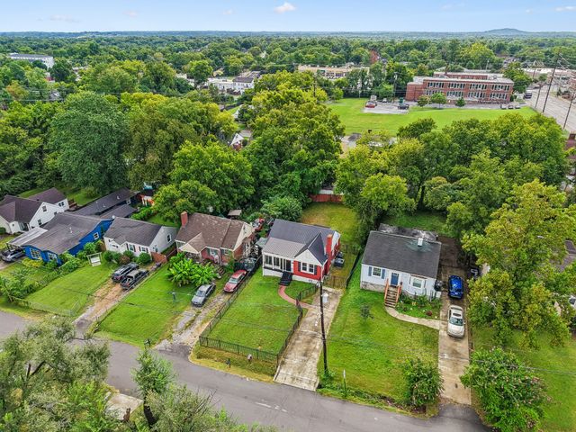 3706 Burrus St, Nashville, TN 37216