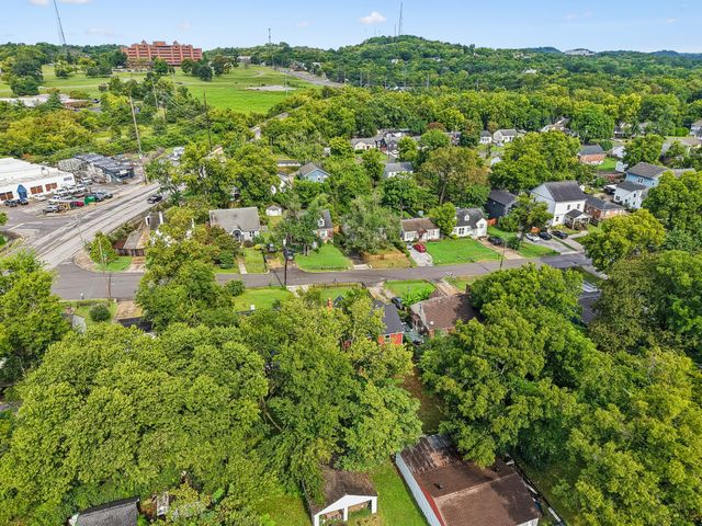 3706 Burrus St, Nashville, TN 37216