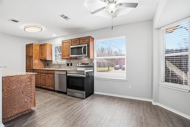 1154 Miles Avenue, Burleson, TX 76028