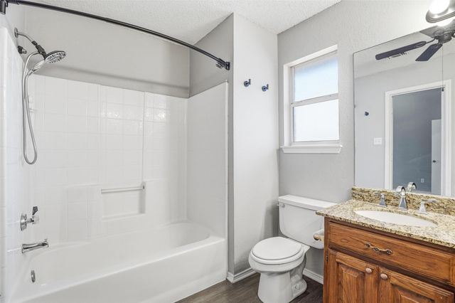 1154 Miles Avenue, Burleson, TX 76028