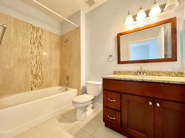 4333 BAYSIDE VILLAGE DRIVE 128, Tampa, FL 33615